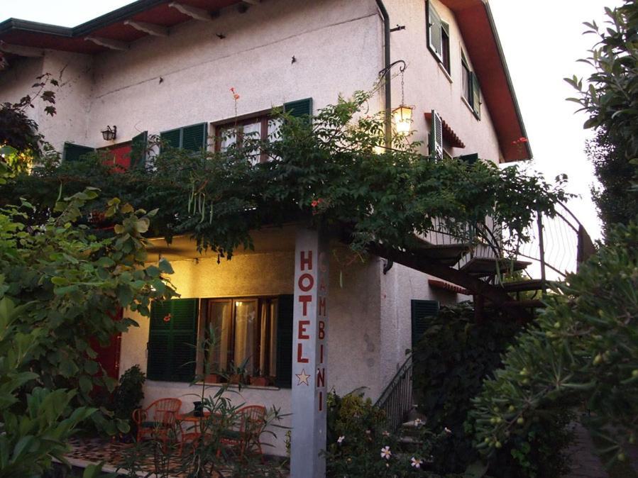 マリーナ・ディ・マッサ Casa Cambini Bed & Breakfast エクステリア 写真